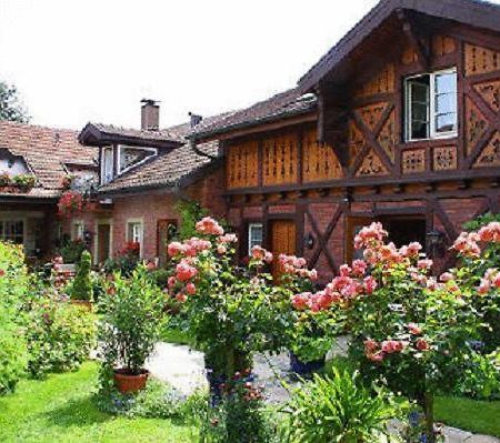 Hotel Zur Krone Ауген Екстериор снимка