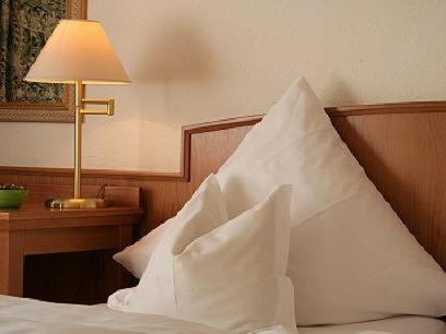 Hotel Zur Krone Ауген Стая снимка